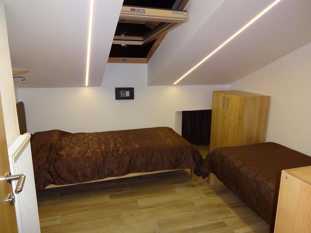كوباريد Fedrig Private Rooms & Apartment المظهر الخارجي الصورة