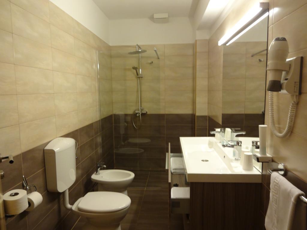 كوباريد Fedrig Private Rooms & Apartment المظهر الخارجي الصورة